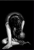 seule dans le noir